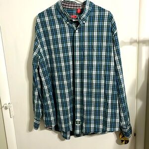IZOD blue and green plaid men’s dress shirt, long sleeve button-down